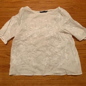 Zara top never worn